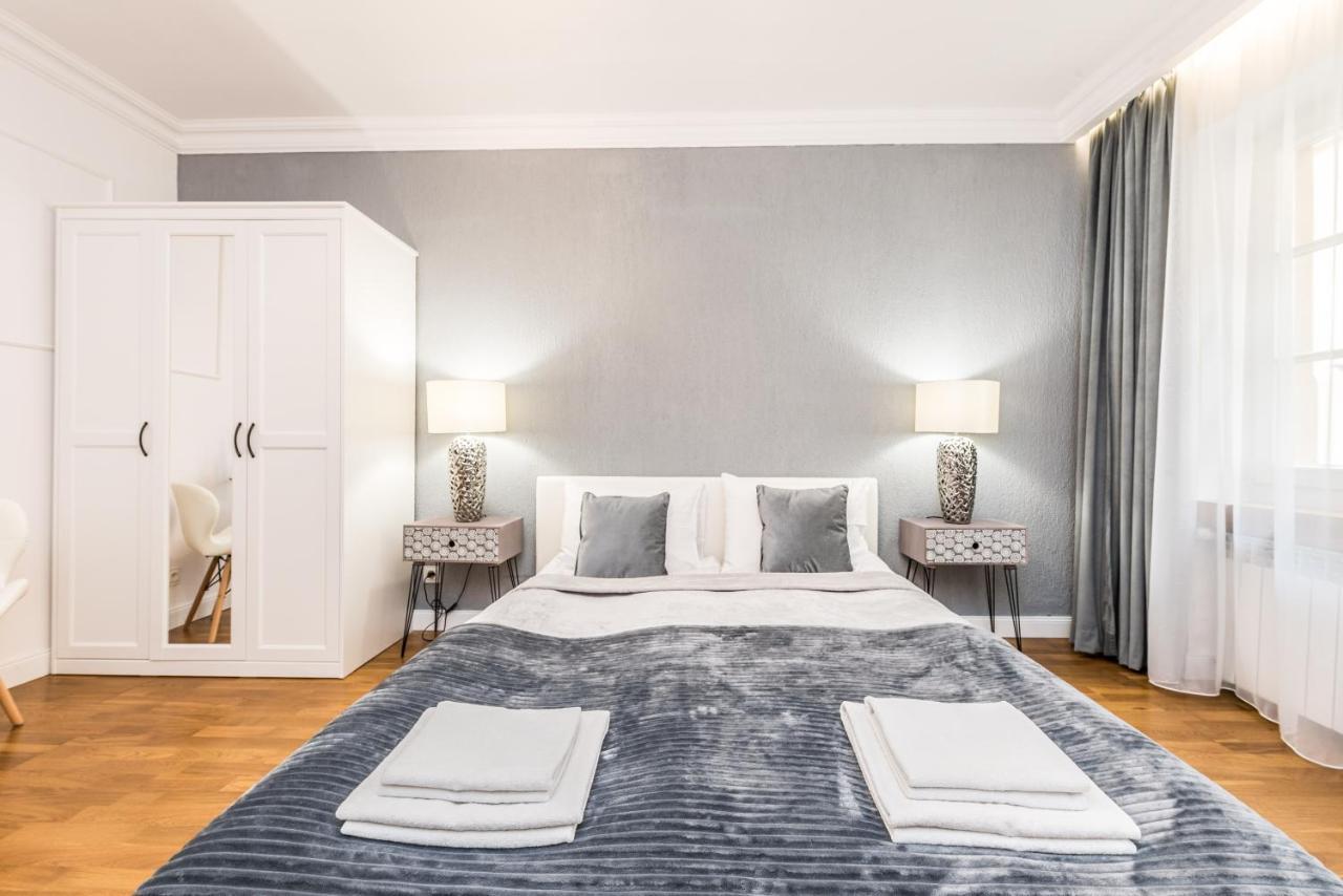 Rent Like Home - Przejscie Garncarskie 10 Wrocław Buitenkant foto