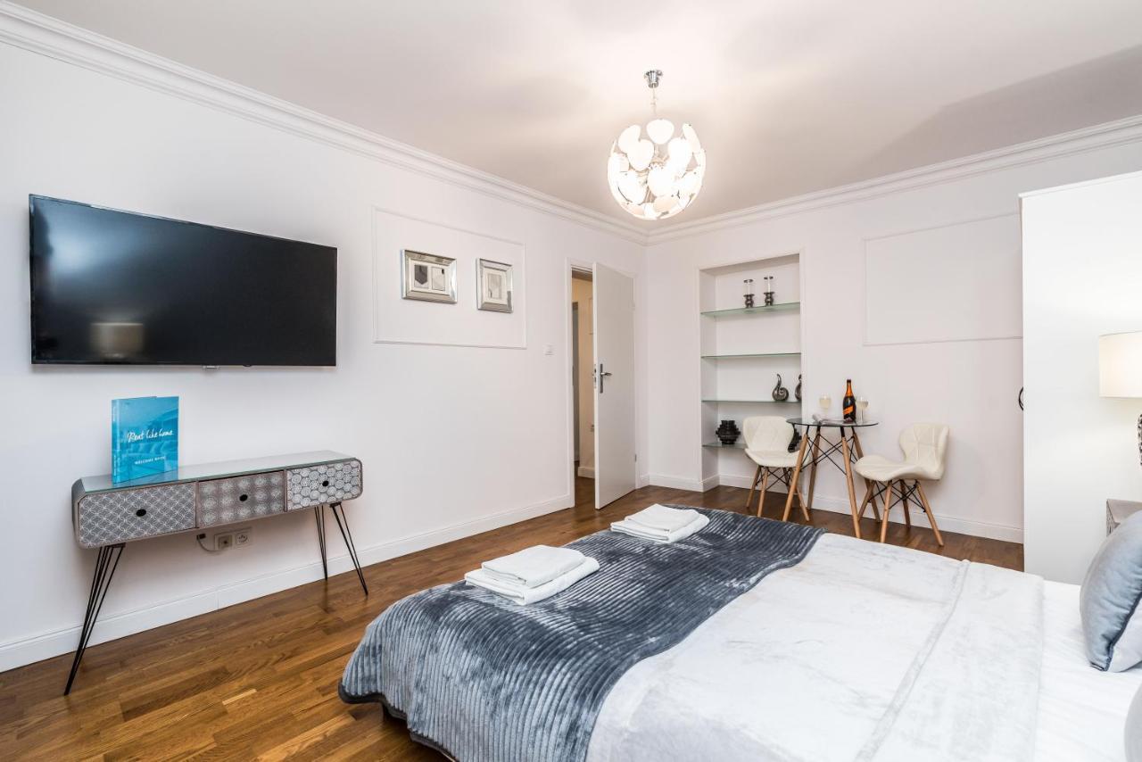 Rent Like Home - Przejscie Garncarskie 10 Wrocław Buitenkant foto